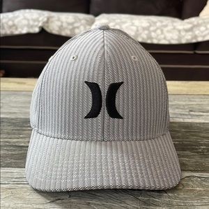 Men’s Hurley Gray and Black Cap